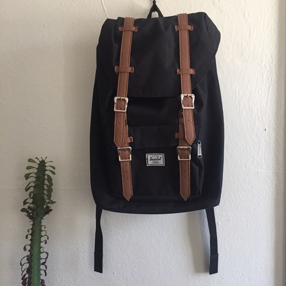 Herschel Supply Company Handbags - Herschel Little America backpack